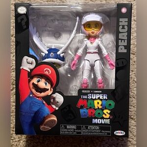 NIB, Nintendo- Super Mario Bros. Movie Princess Peach 5" Action Figure